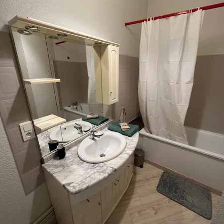 Logement De La Republique Lejlighed *